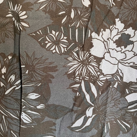 Marine Layer :: Emyln Blue Floral Wrap Midi Dress :: Small - Picture 6 of 14